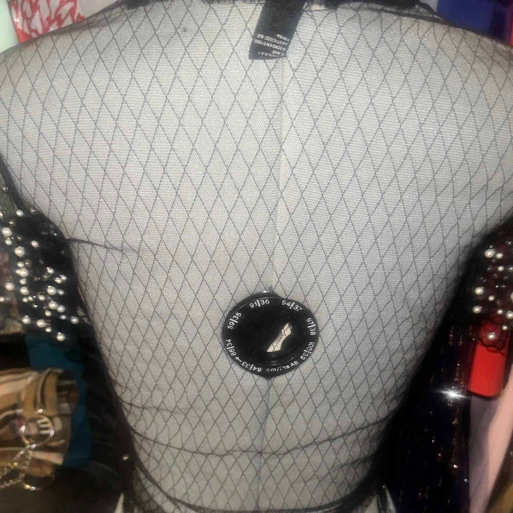 Forever 21 Black Sheer Pearl Crop Top - Picture 4 of 5